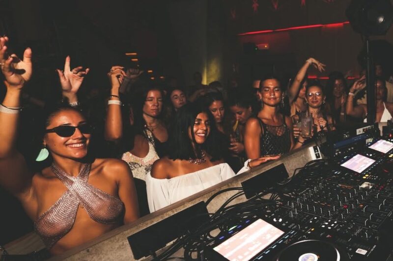 Cómo gastar menos y disfrutar más saliendo de fiesta en Madrid